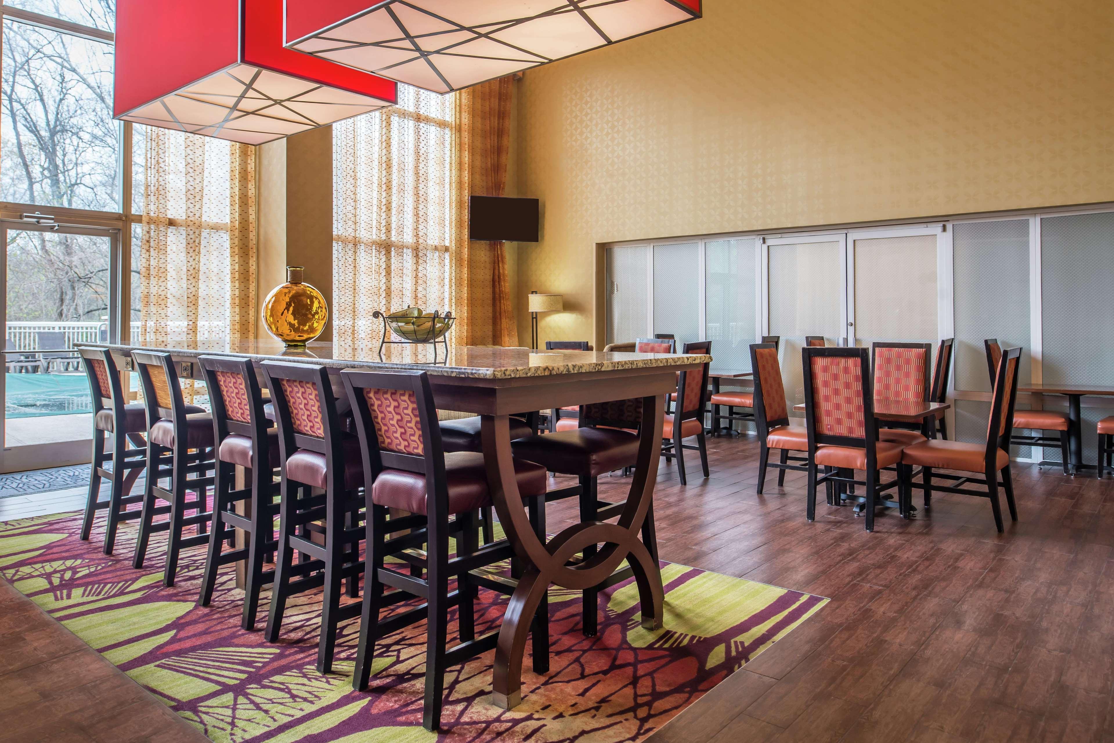 Hampton Inn&Suites Charlotte Arrowood Extérieur photo