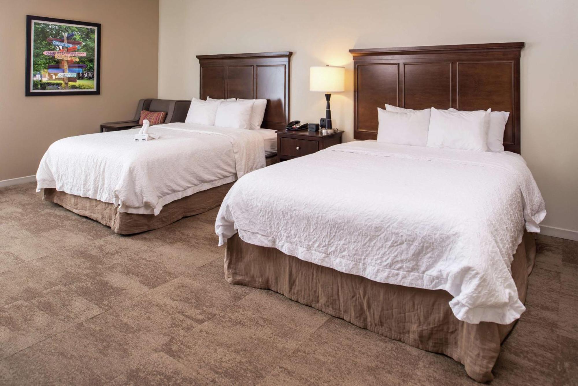 Hampton Inn&Suites Charlotte Arrowood Extérieur photo