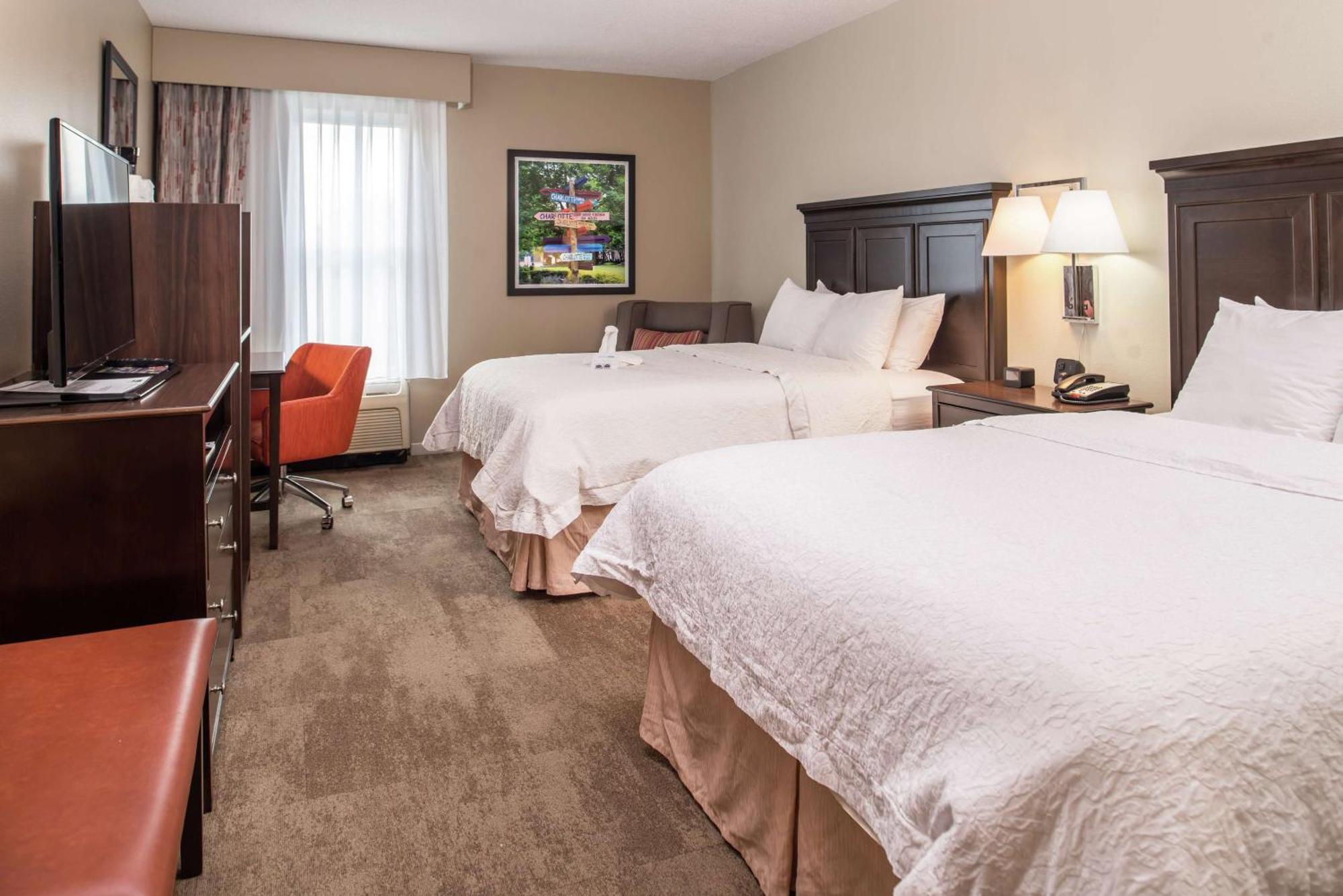 Hampton Inn&Suites Charlotte Arrowood Extérieur photo