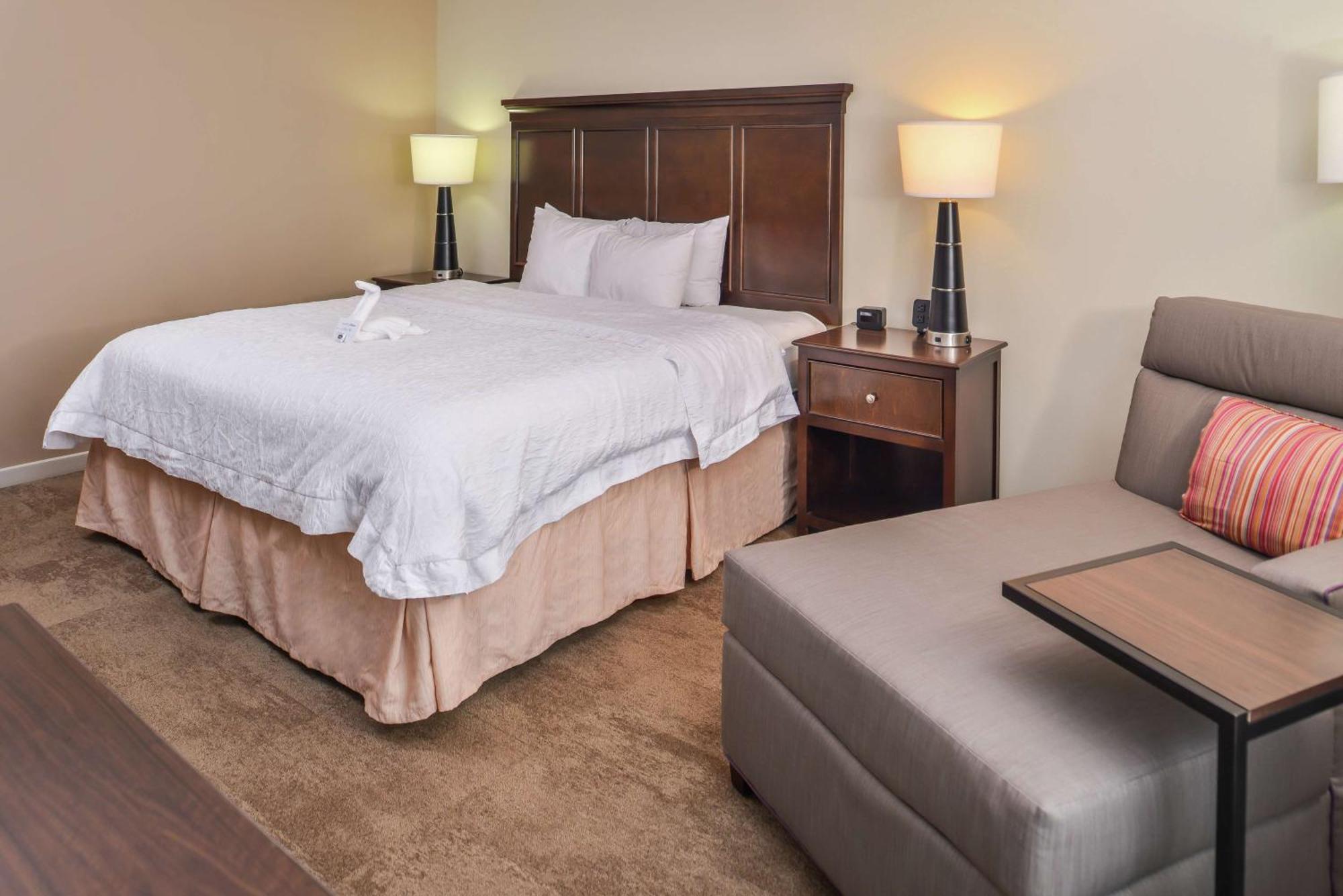 Hampton Inn&Suites Charlotte Arrowood Extérieur photo