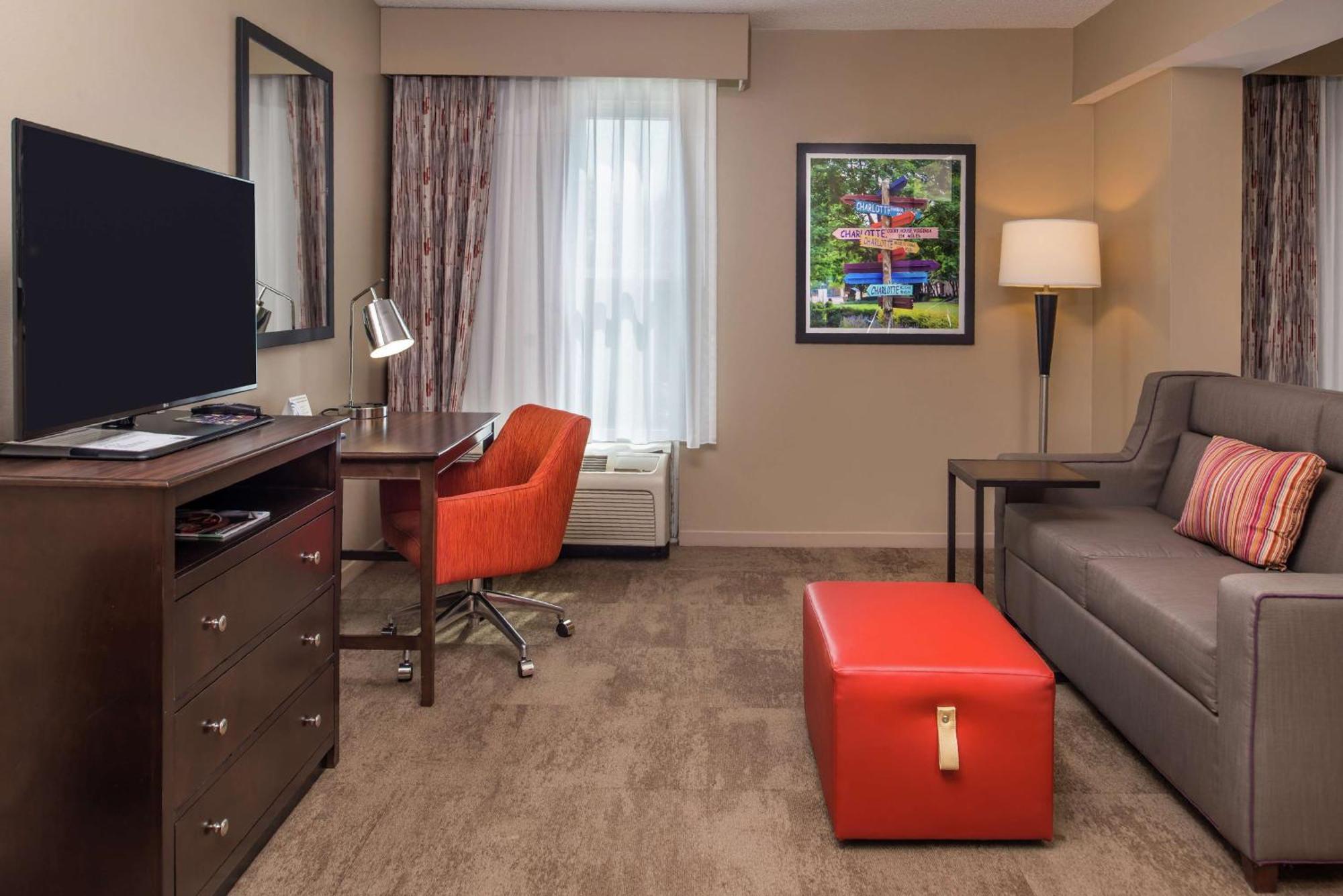 Hampton Inn&Suites Charlotte Arrowood Extérieur photo