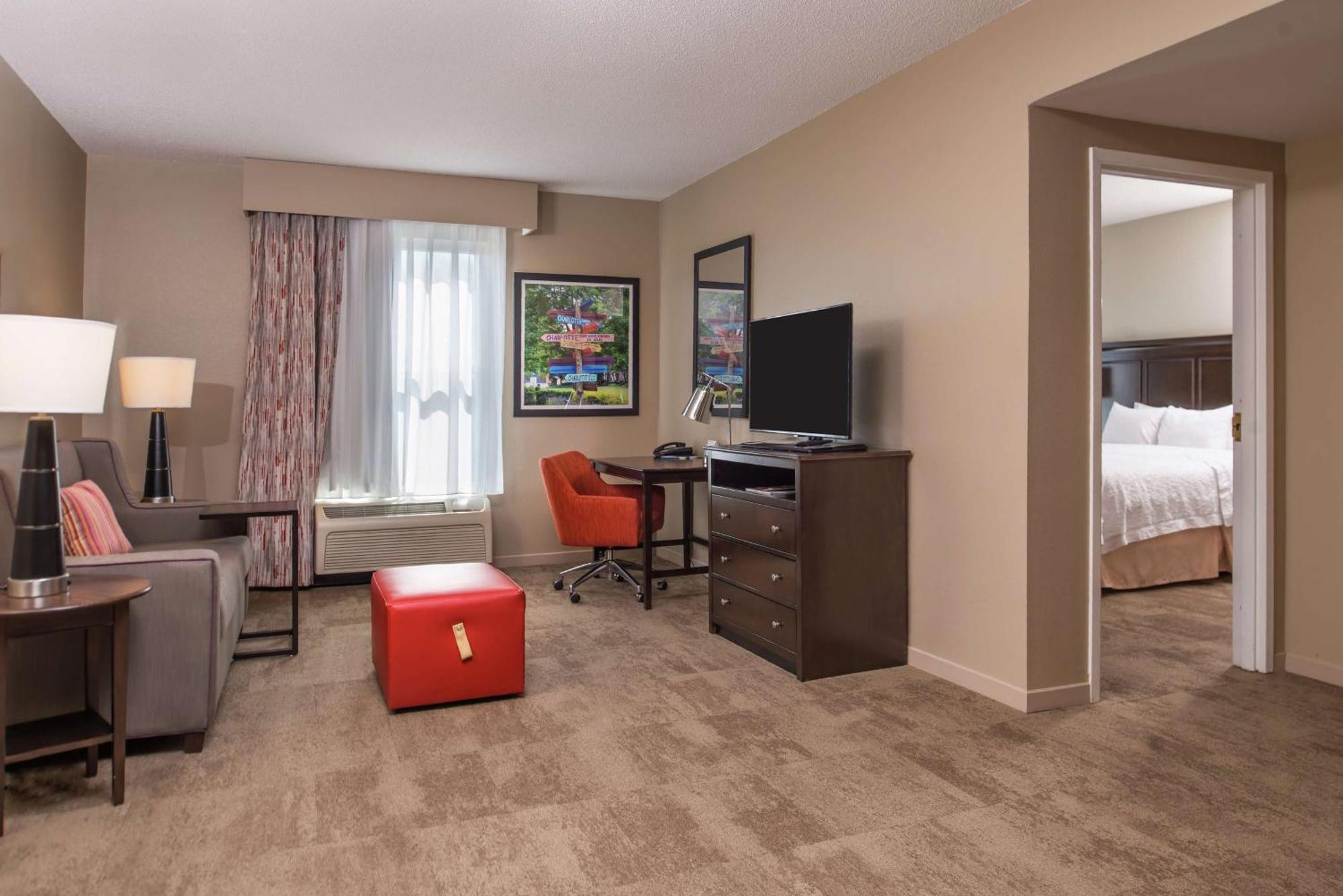 Hampton Inn&Suites Charlotte Arrowood Extérieur photo
