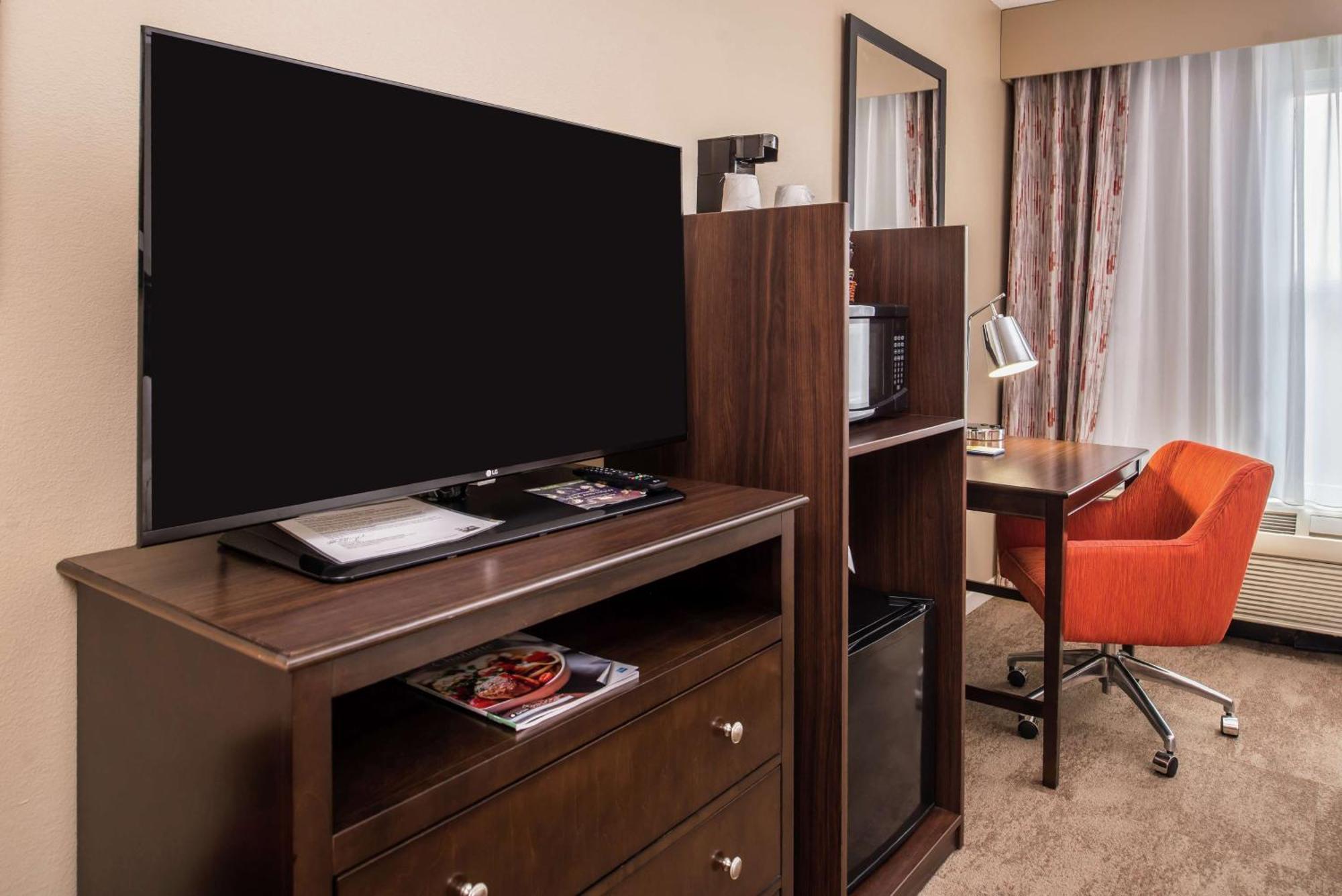 Hampton Inn&Suites Charlotte Arrowood Extérieur photo