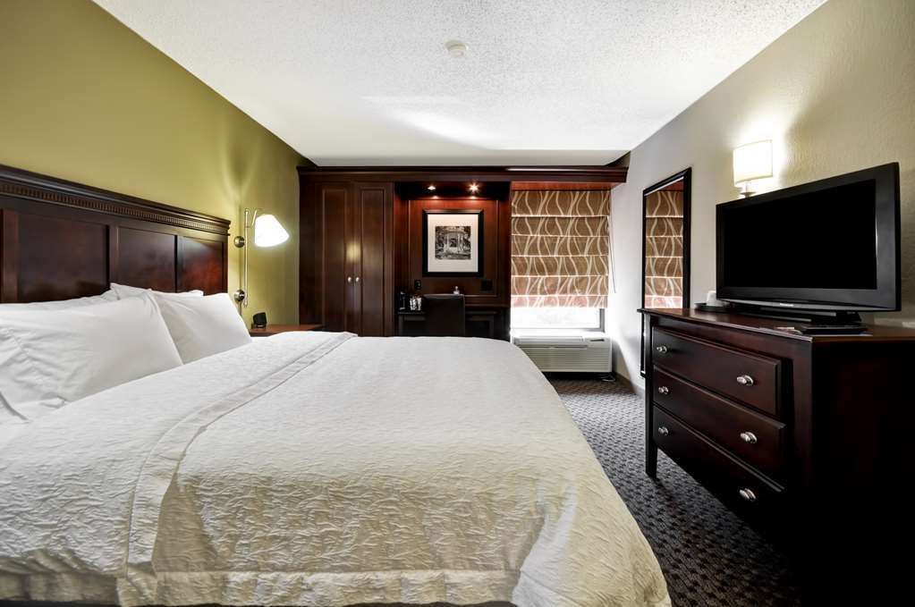 Hampton Inn&Suites Charlotte Arrowood Chambre photo